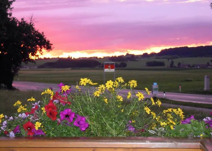 Konukevi Gaestehaus Jedinger Oberhofen am Irrsee