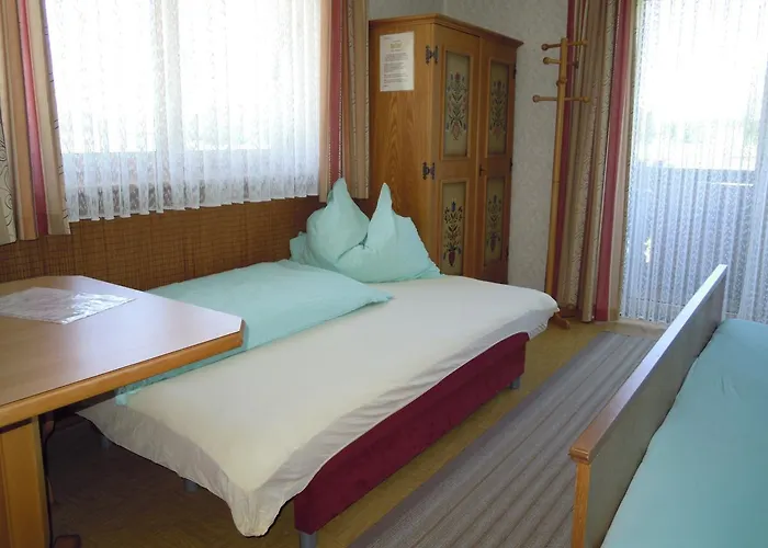 Gaestehaus Jedinger Oberhofen am Irrsee