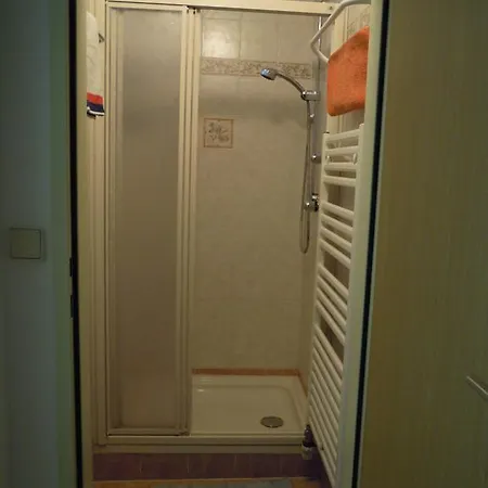 Gaestehaus Jedinger Oberhofen am Irrsee