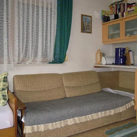 Gaestehaus Jedinger Oberhofen am Irrsee